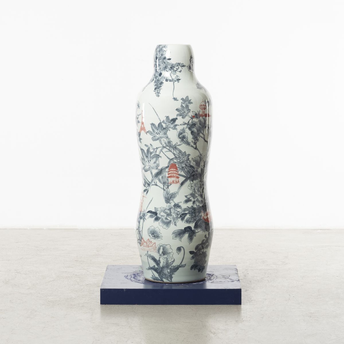 Vase World Garden no. 1 Sin-ying Cassandra  Ho pic-1