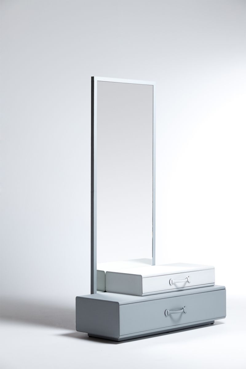 Specchiera 'Mirror with suitcase' Maarten De Ceulaer pic-1