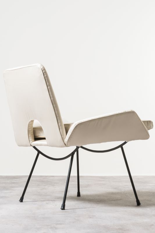 Martin eisler online chair