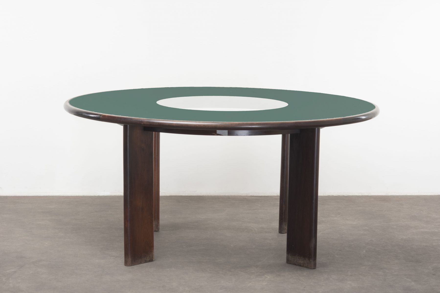 Round Table Joaquim Tenreiro pic-1