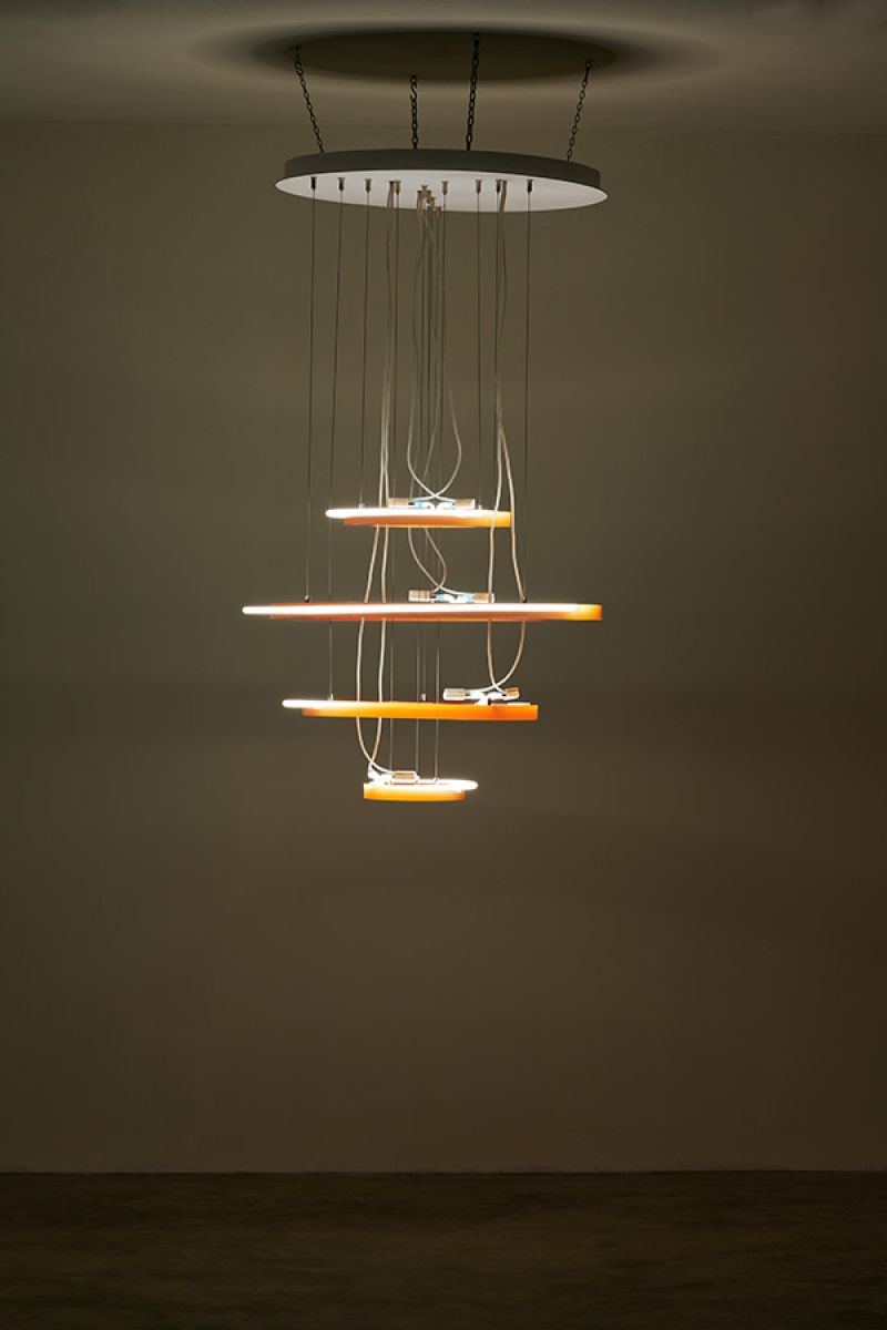 Hula circular chandelier  Sabine  Marcelis  pic-4