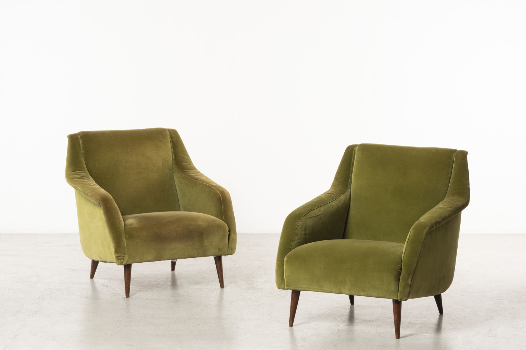 Pair of armchairs mod. 802 Carlo De Carli pic-1