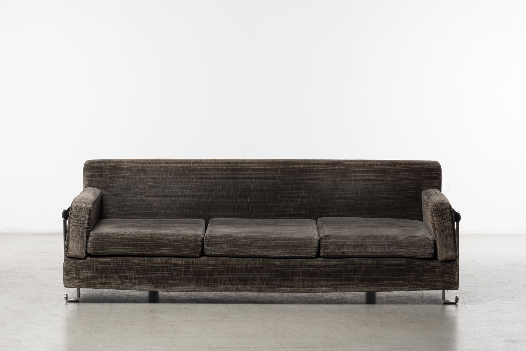 Three-seater sofa from the series P11 Fasce Cromat Luigi Caccia Dominioni pic-3