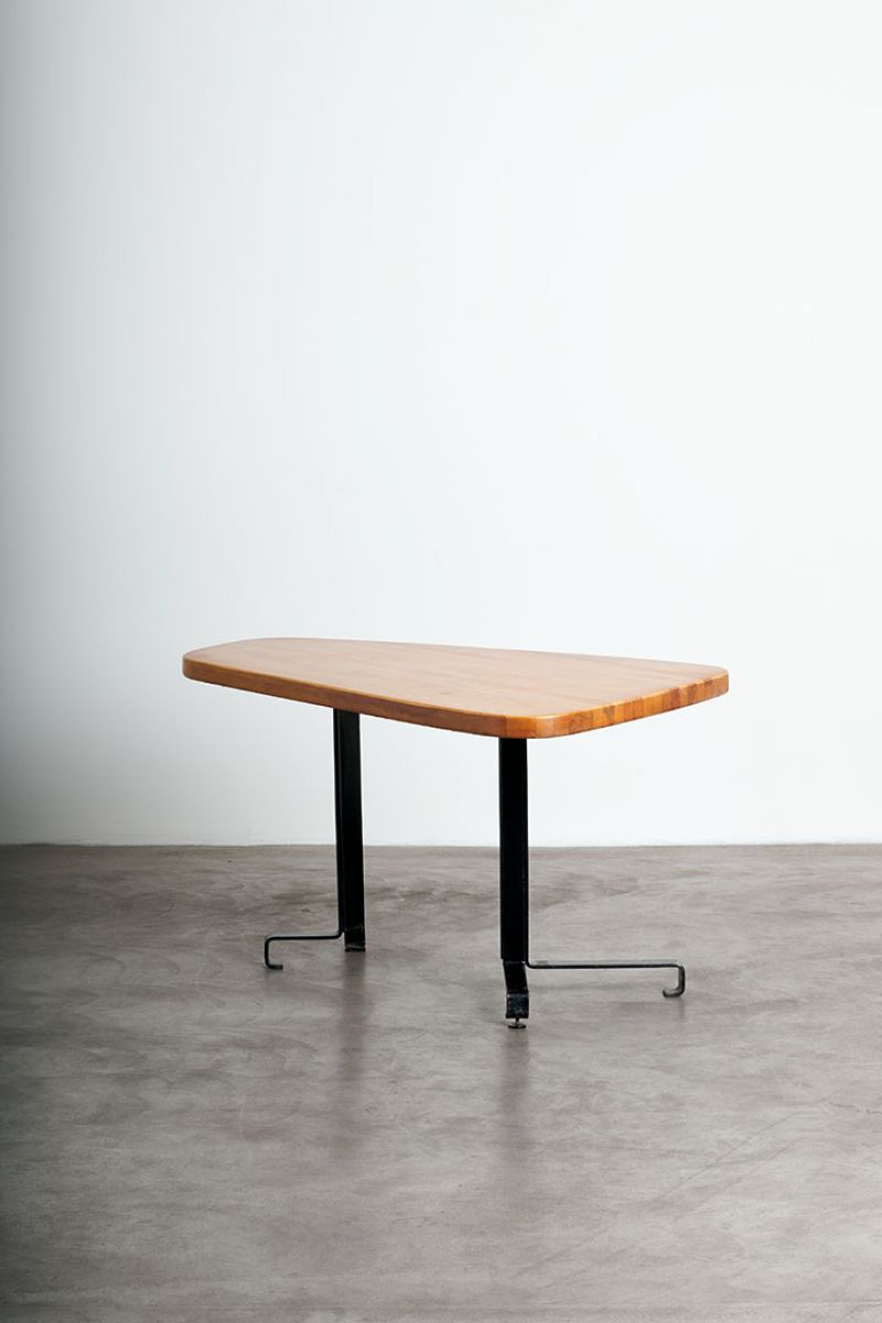 Table Forme Libre Charlotte Perriand pic-1