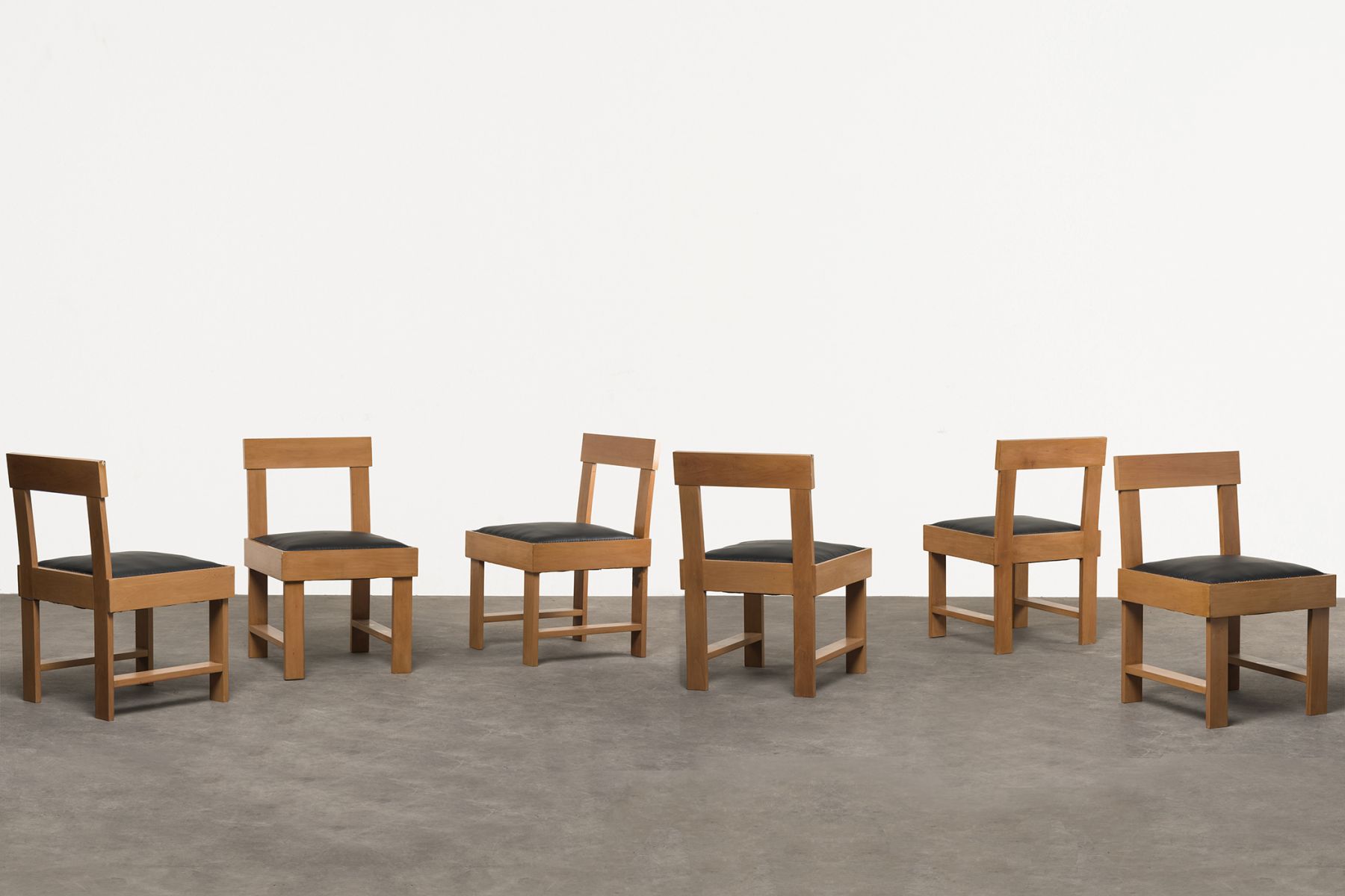 Six chairs BBPR  pic-1