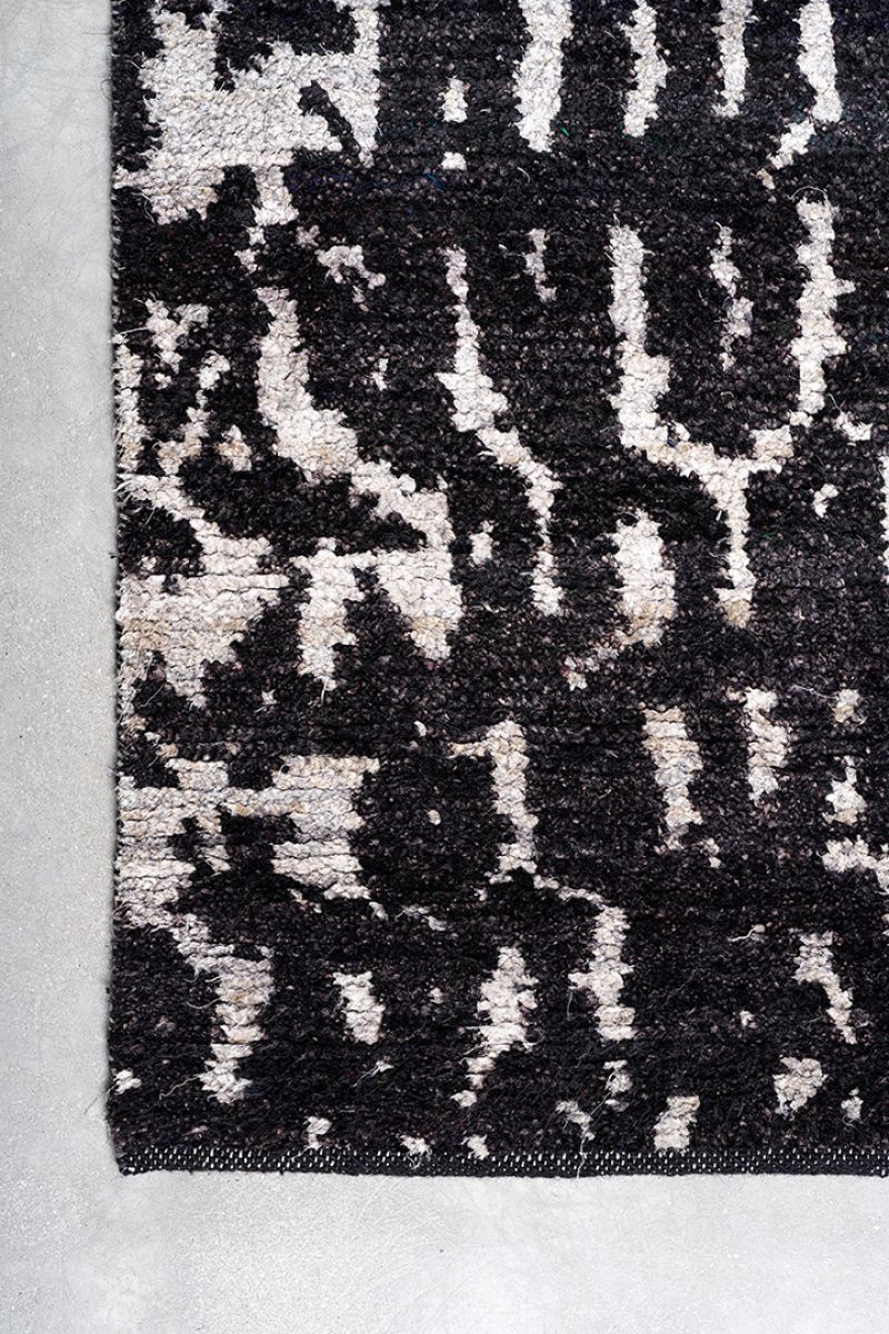 Carpet Matrix Haynes  Robinson pic-1