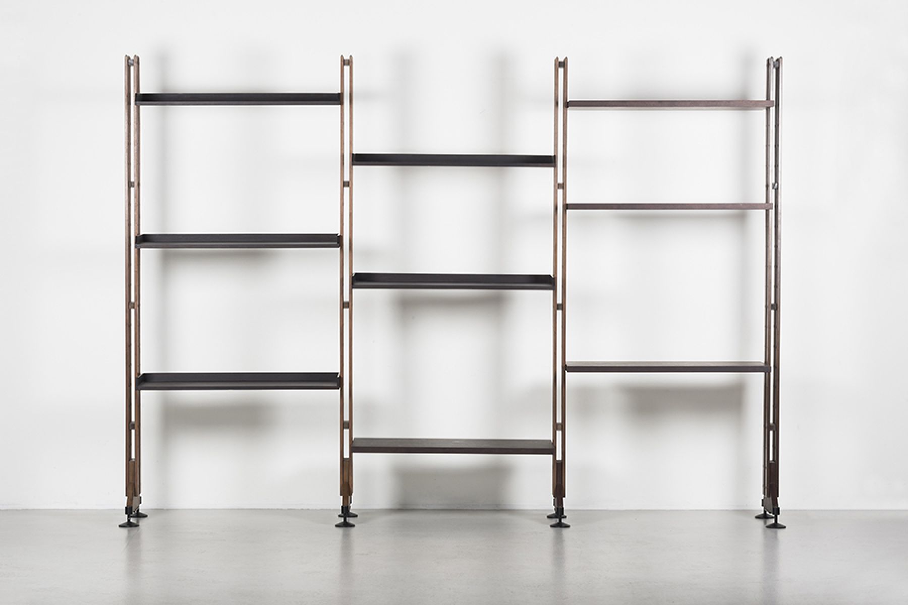 LB10 - modular bookshelf Franco Albini pic-1