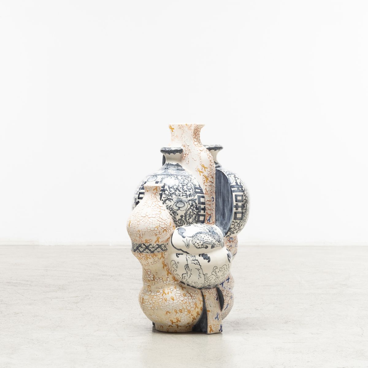 'Hong Kong 2014 - Reflection of Sentiment' porcelain Sin-ying Cassandra  Ho pic-1