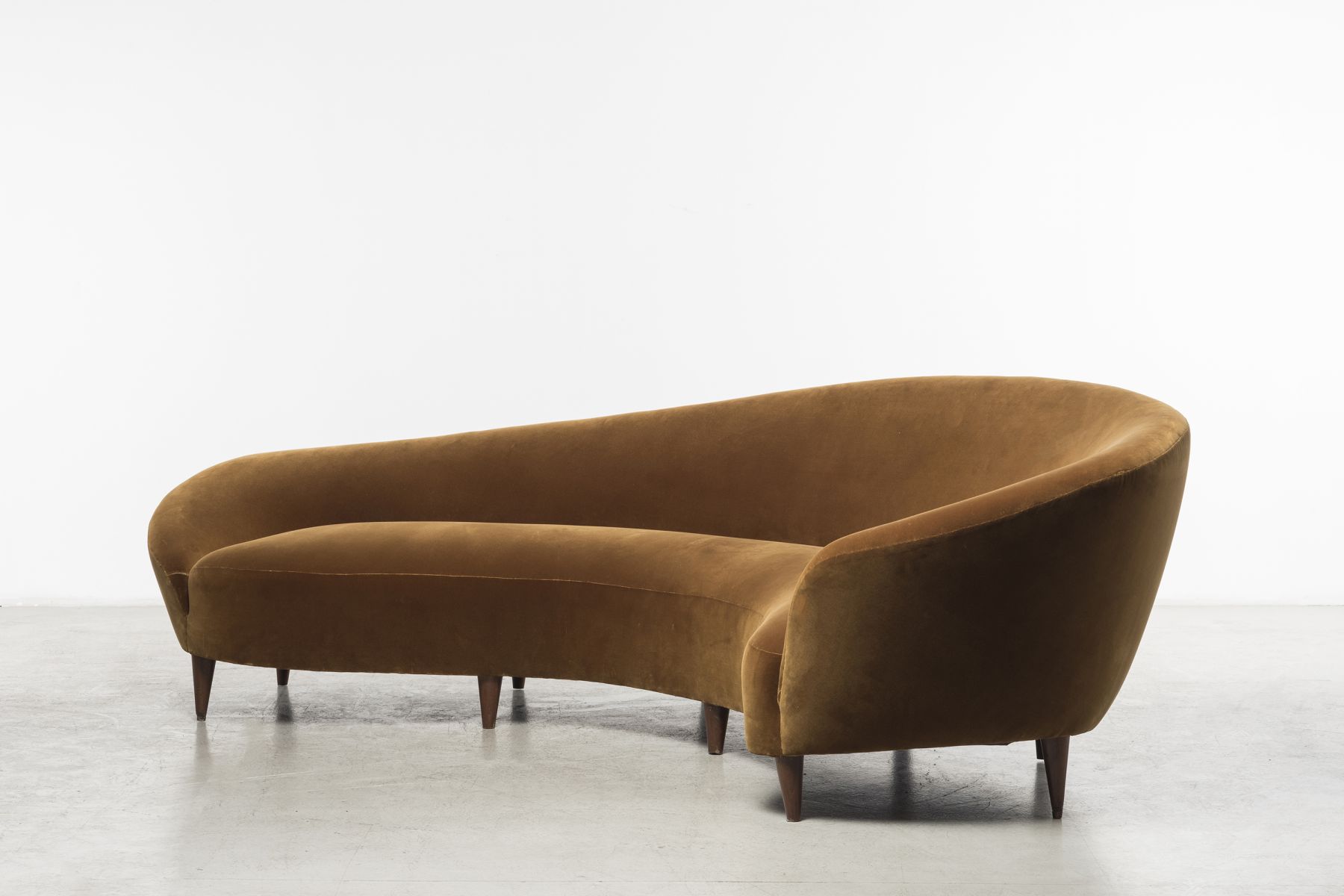 Curved Sofa  Federico Munari pic-1