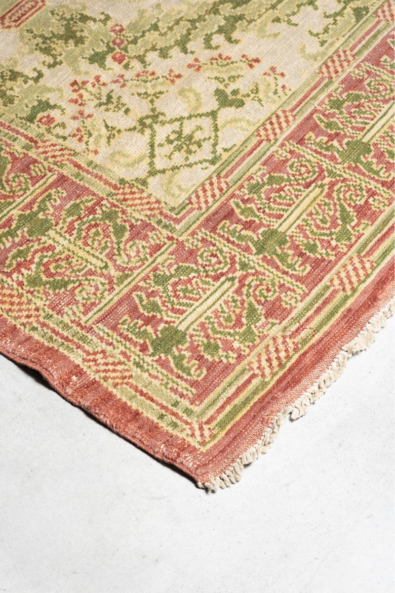 Cuenca carpet | 350 x 353 cm Antique carpets - Spain  pic-3