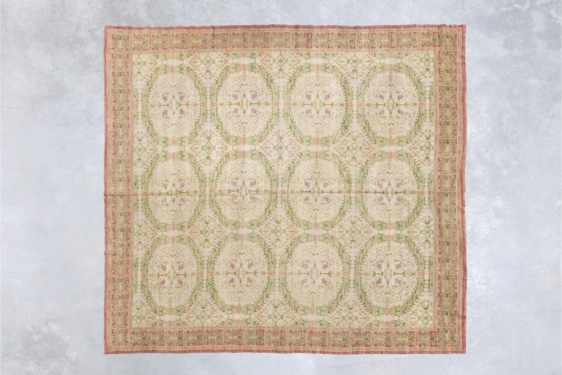 Cuenca carpet | 350 x 353 cm Antique carpets - Spain  pic-1