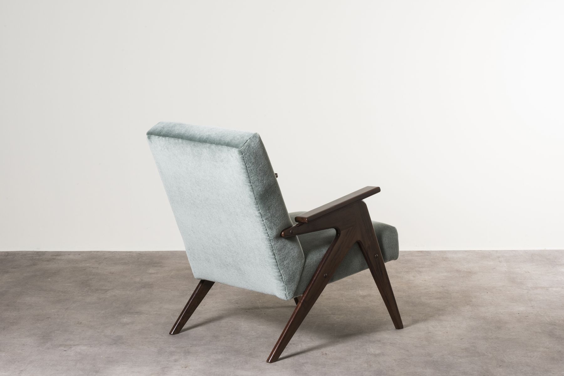 Two Tridente armchairs / P9 Lina Bo Bardi, Giancarlo Palanti: Studio d'Arte Palma  pic-4
