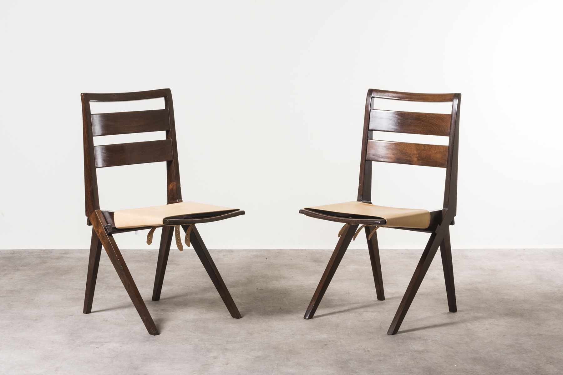 Two MASP chairs ‐ Folding and stackable chairs Lina Bo Bardi, Giancarlo Palanti: Studio d'Arte Palma  pic-1