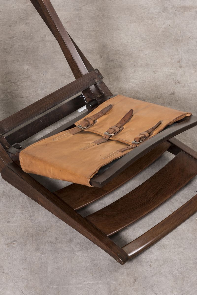 Two MASP chairs ‐ Folding and stackable chairs Lina Bo Bardi, Giancarlo Palanti: Studio d'Arte Palma  pic-5