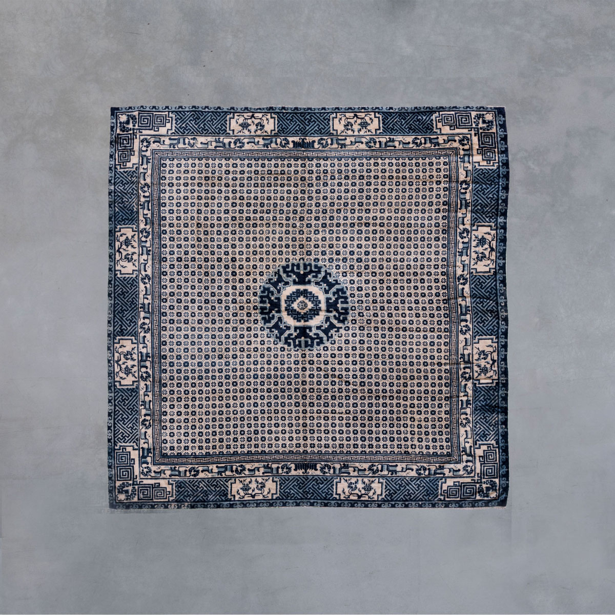 Tappeto Baotou | 410 x 404 cm  Antique carpets - China  pic-1