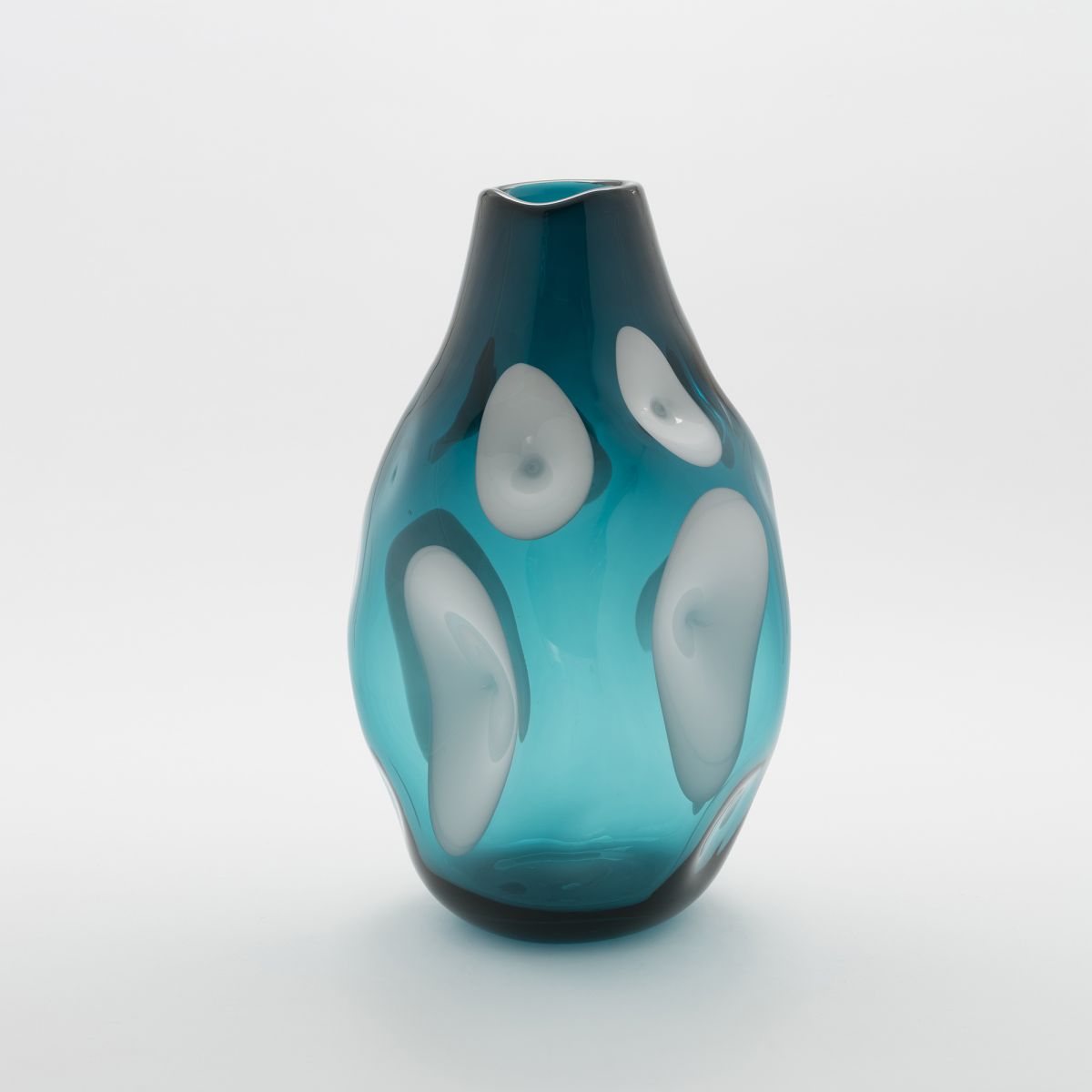 Vase Reperto ‐ indaco with white dots Domitilla Harding pic-1