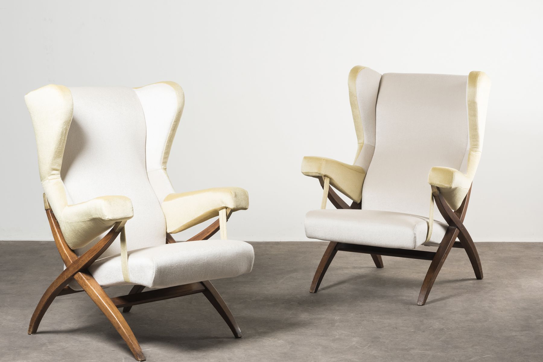 Pair of armchairs model 'Fiorenza' Franco Albini pic-1