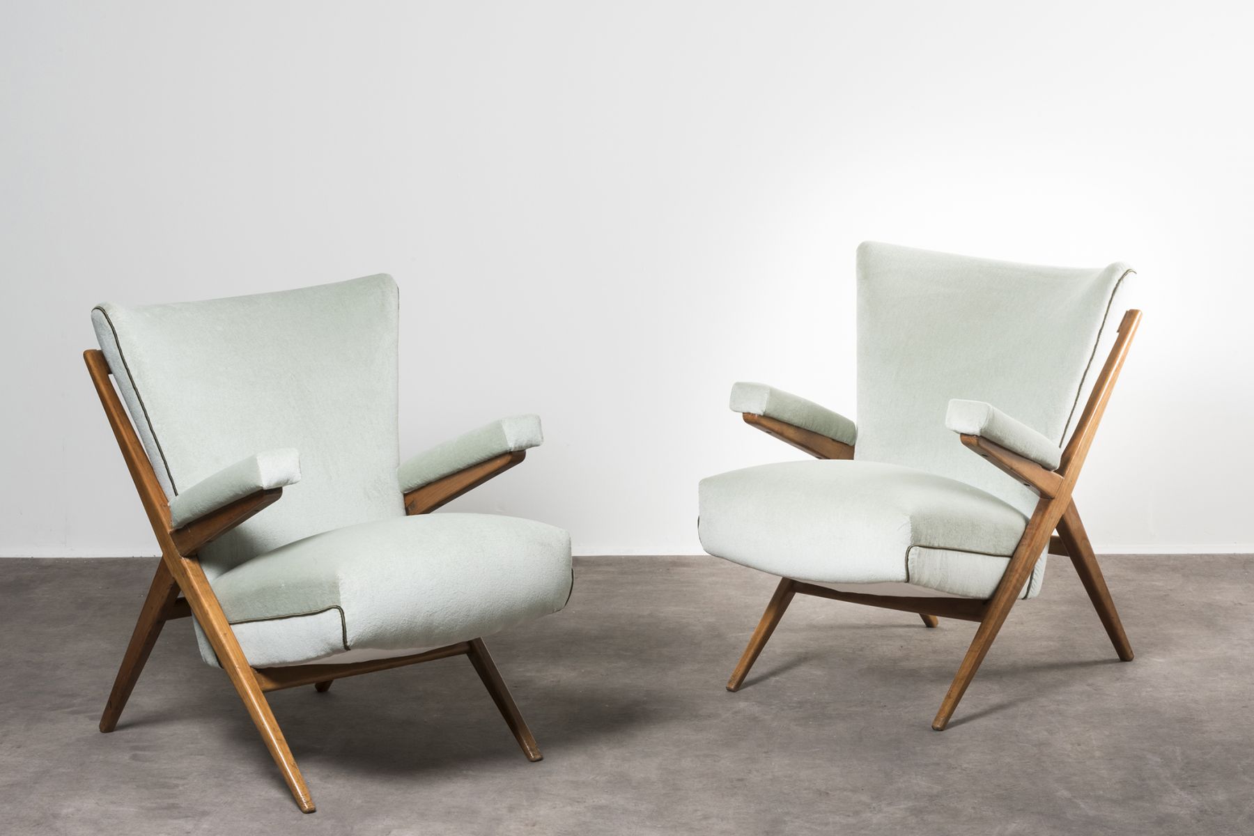 Pair of armchairs mod. 832 Franco Albini pic-1