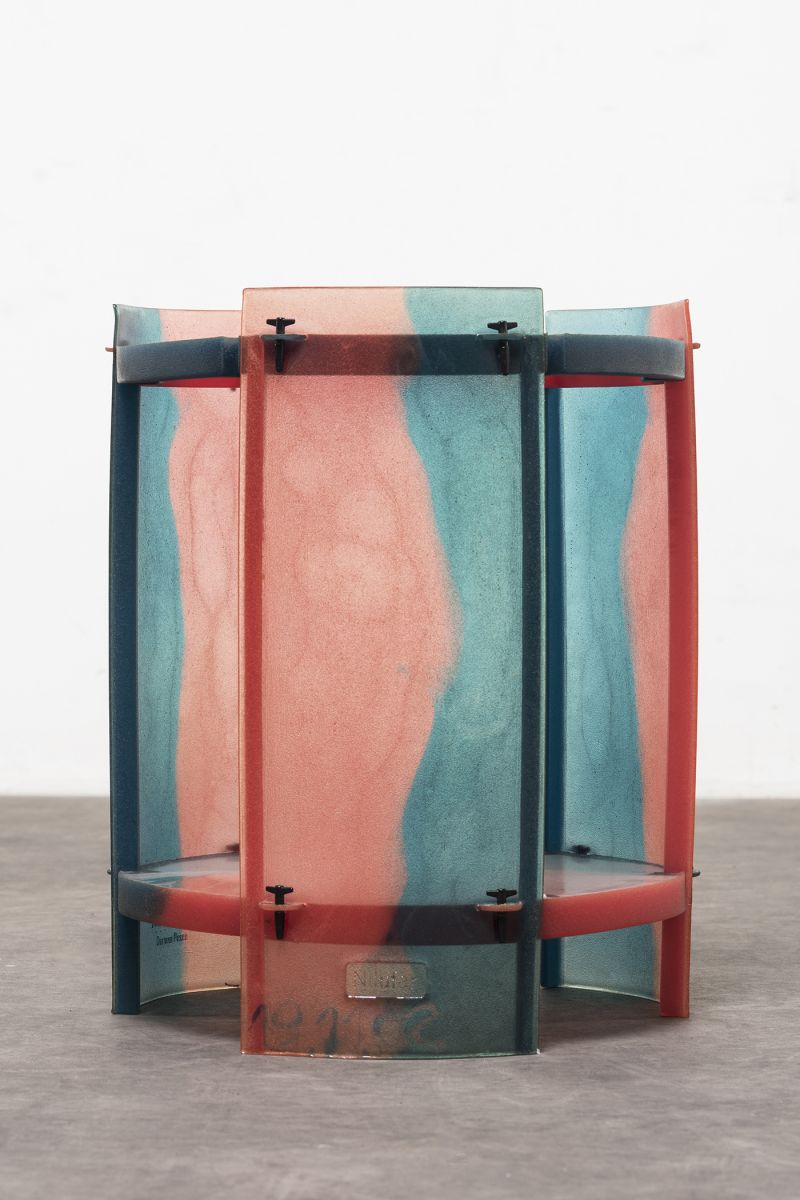 Nobody's Round Stackable Table  Gaetano Pesce pic-3