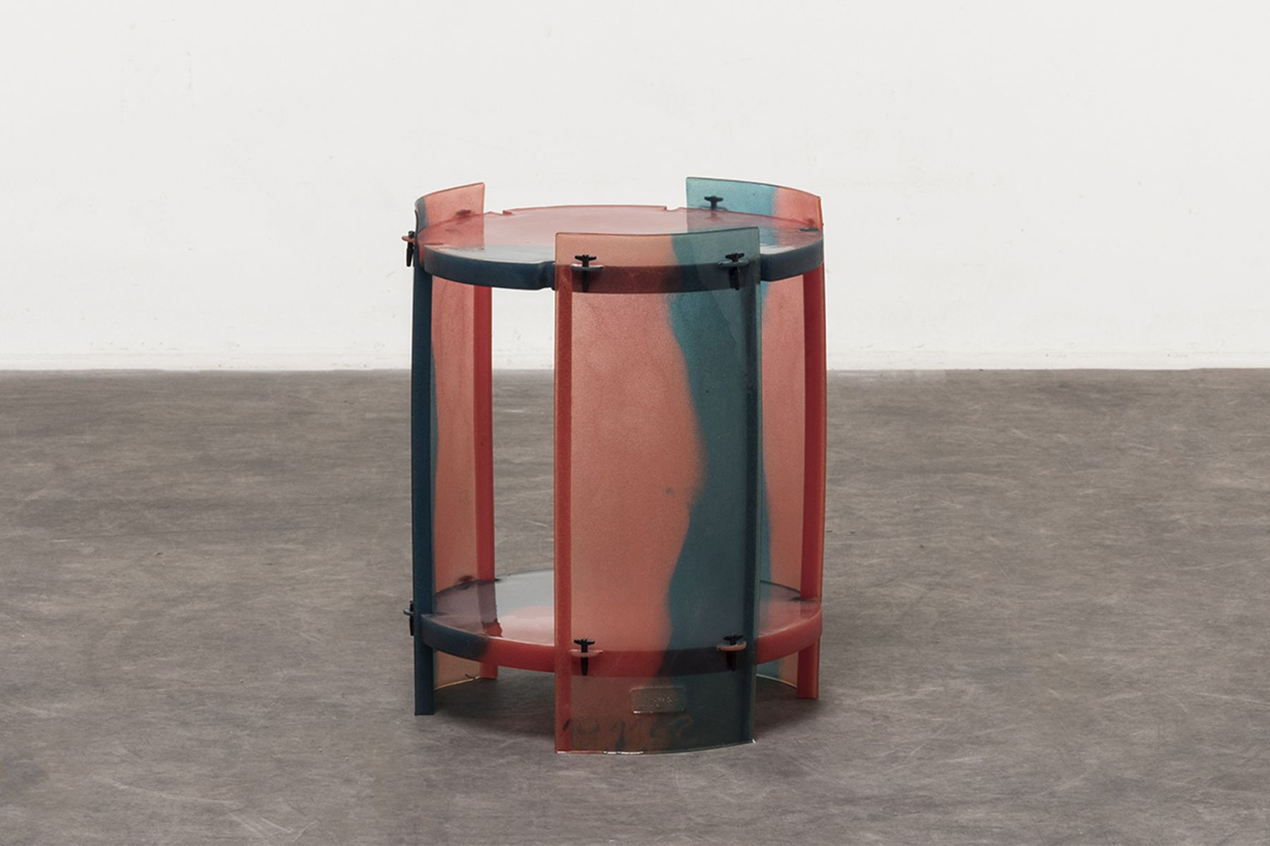 Low Table Nobody's Round Stackable Gaetano Pesce pic-1