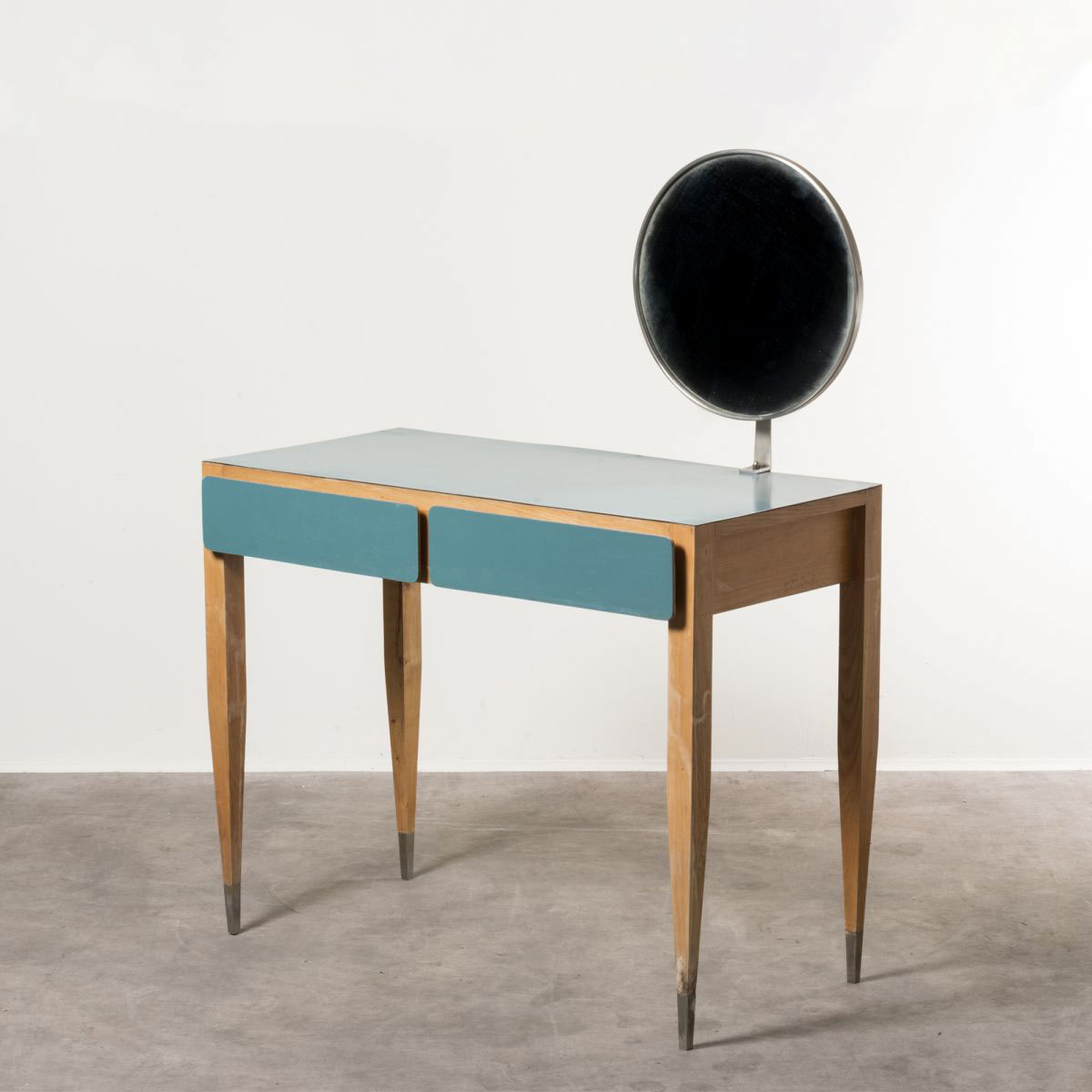 Nove Scrittoi ‐Toelette , Gio Ponti - NILUFAR