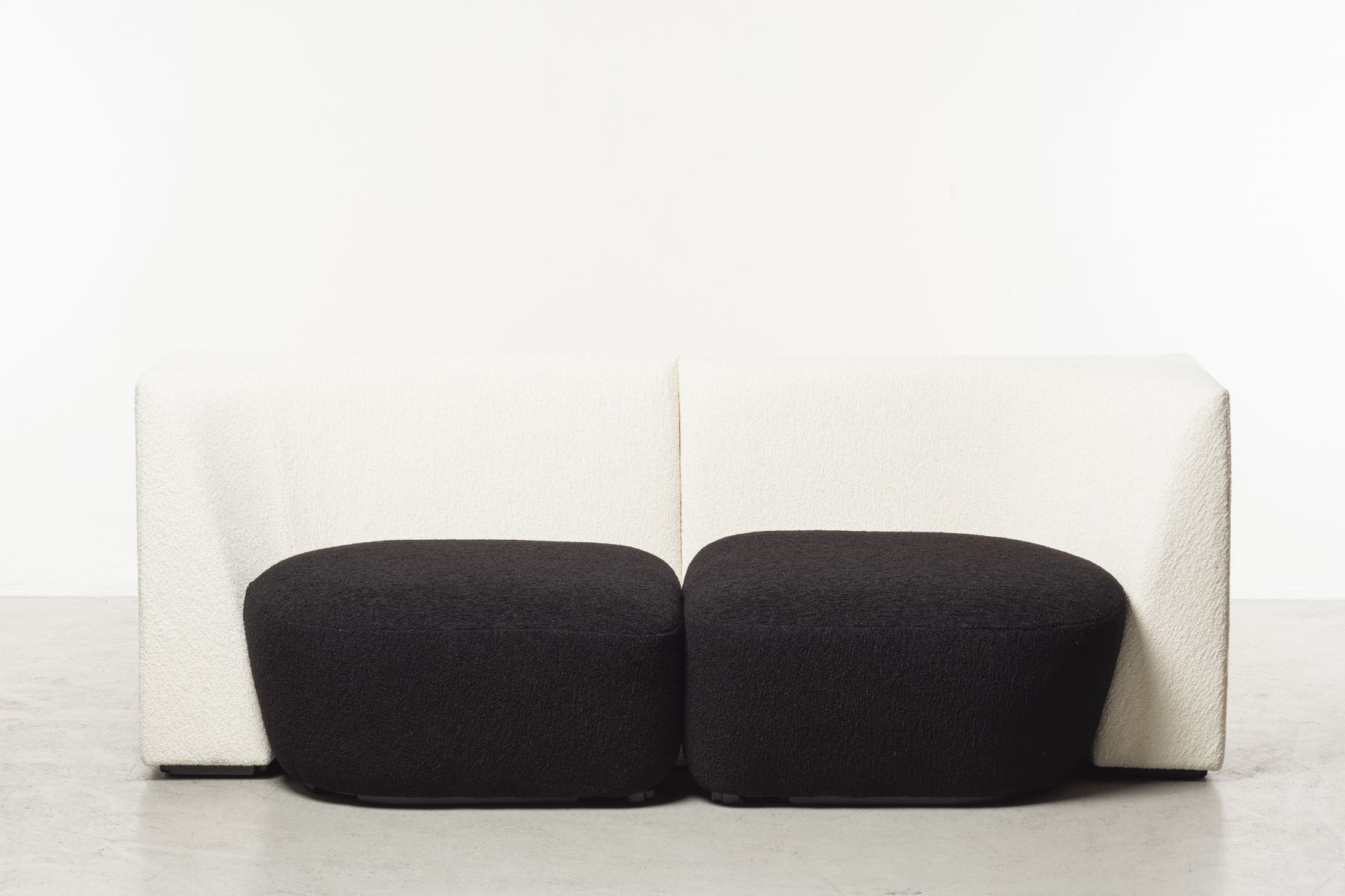 Two sofas  Jorge  Zalszupin pic-1