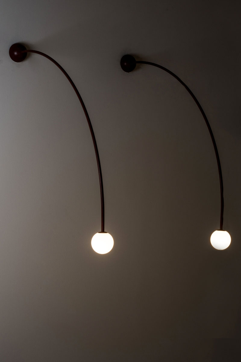 Due lampade da parete 'Manneken‐Pis' Michael Anastassiades pic-3