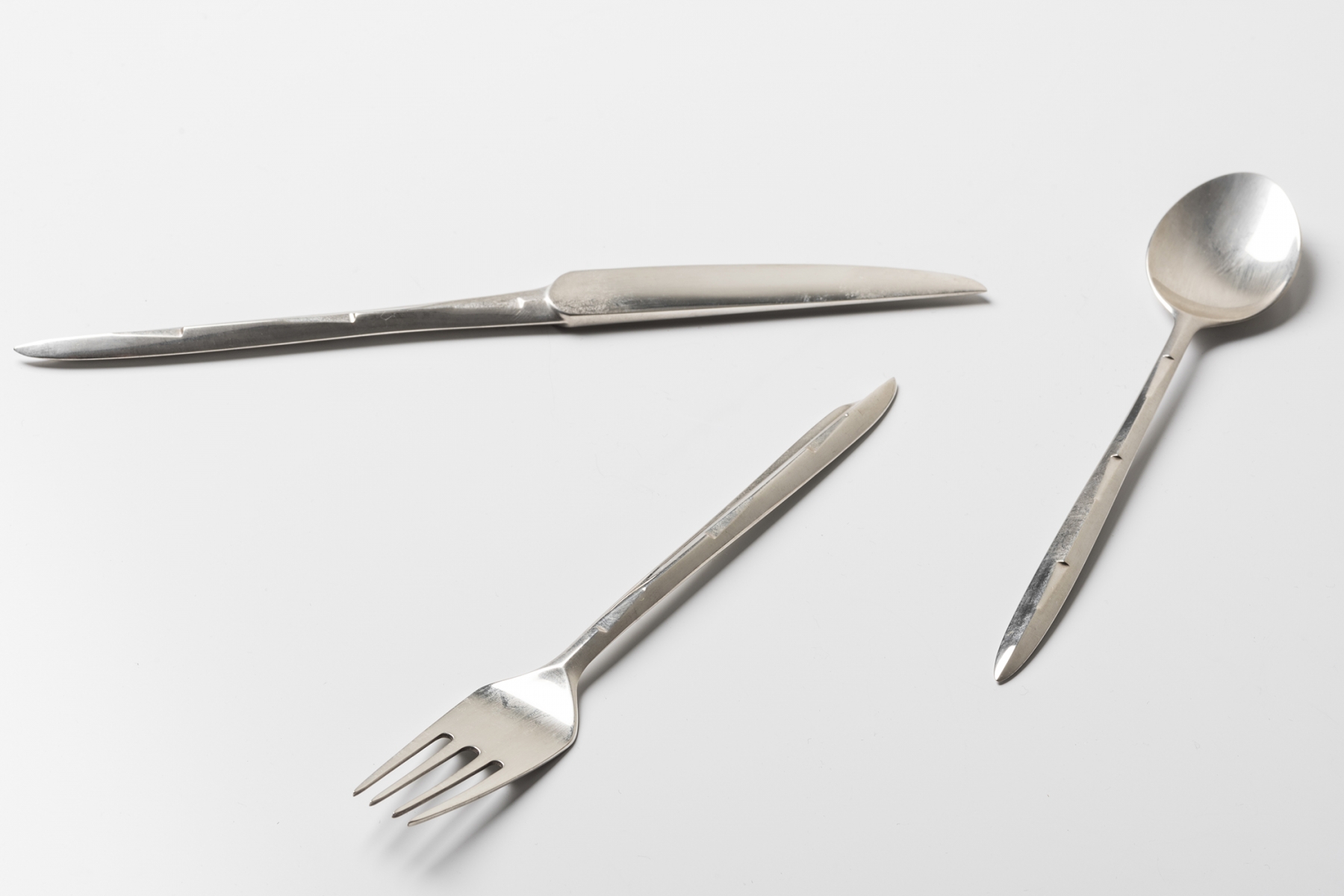 'Aisatsana' cutlery set OLDER  pic-1
