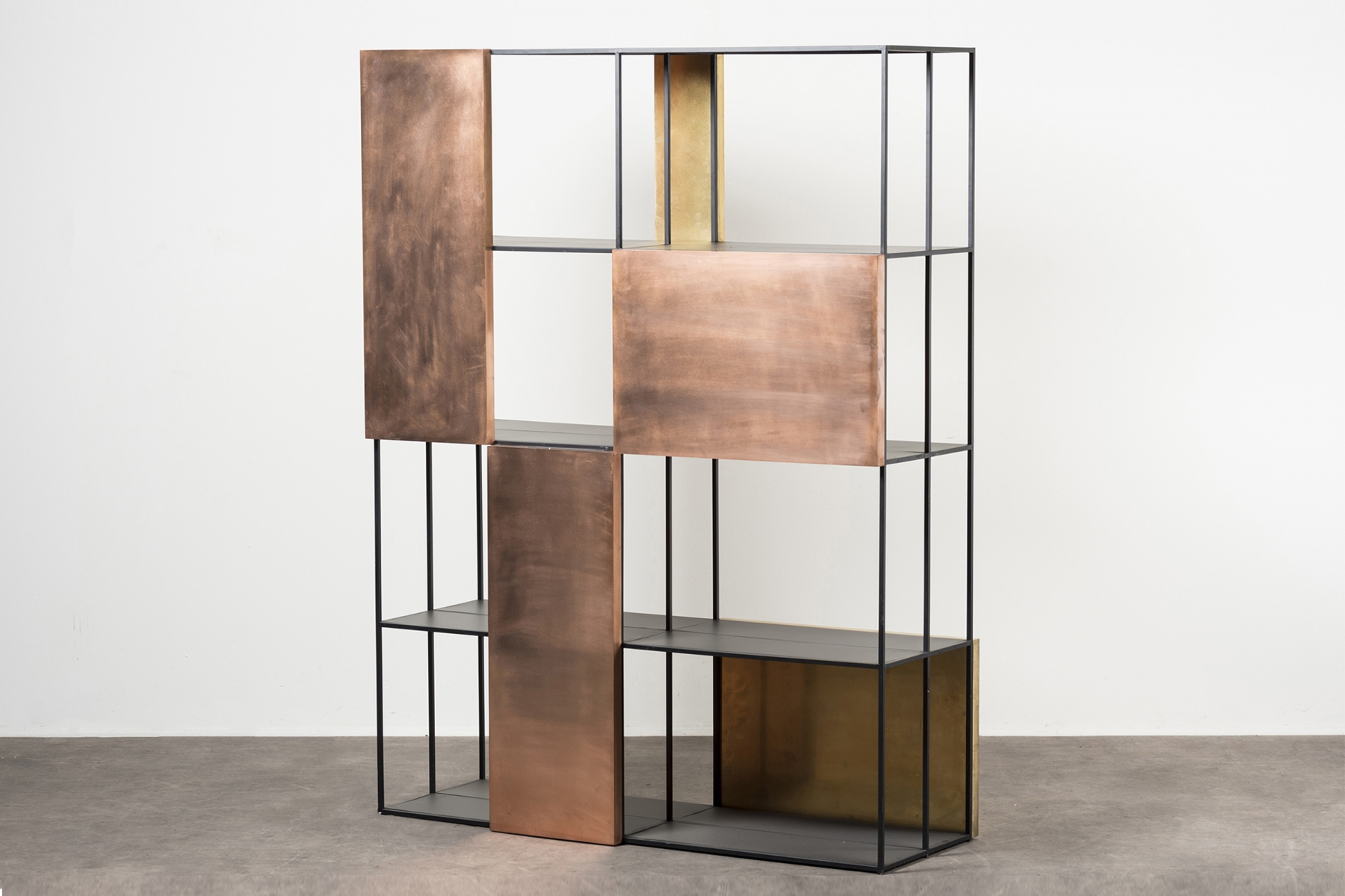 'Cages' bookcase Studio Nucleo  pic-1