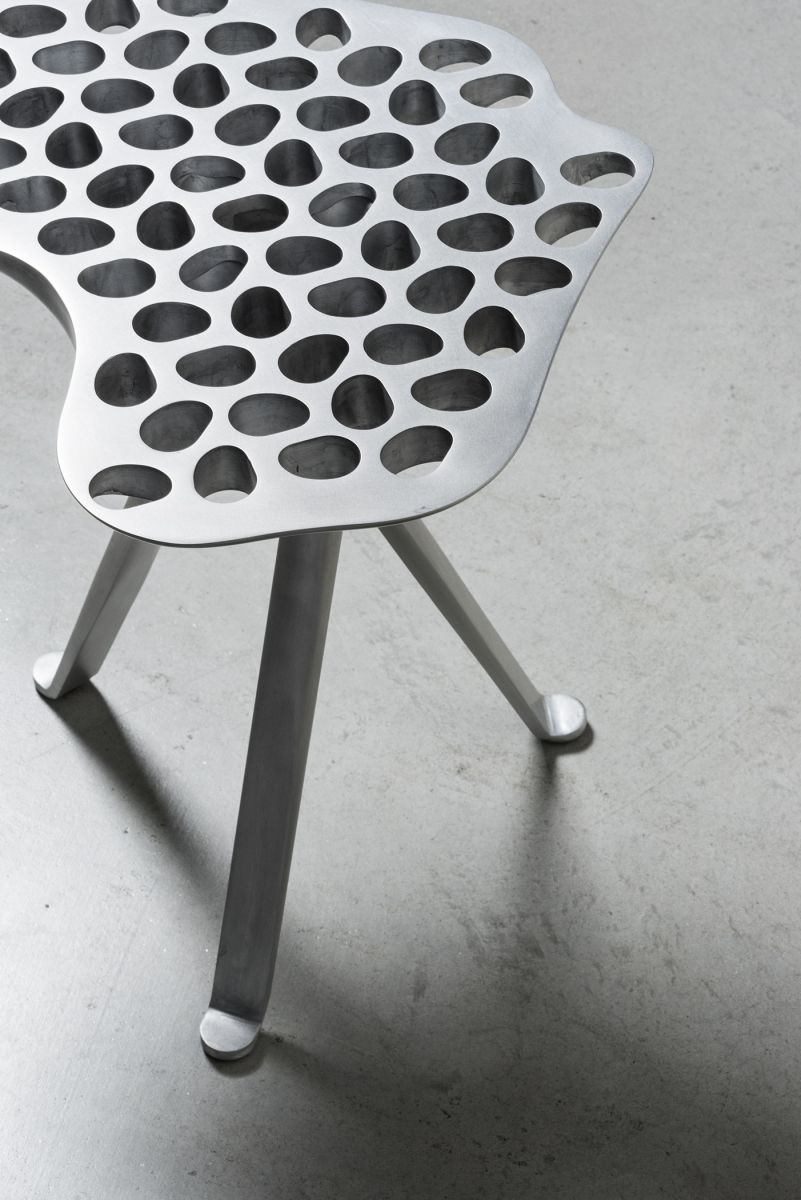 Continent stool  Xavier Lust pic-3