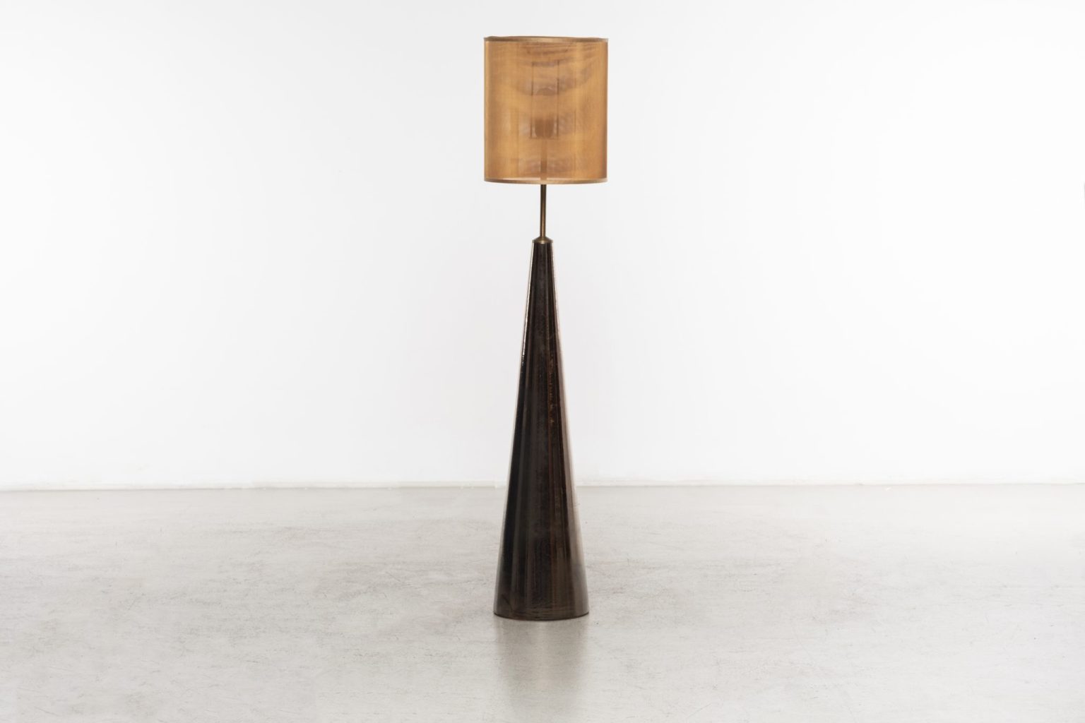 Floor lamp Cylinder - Nilufar