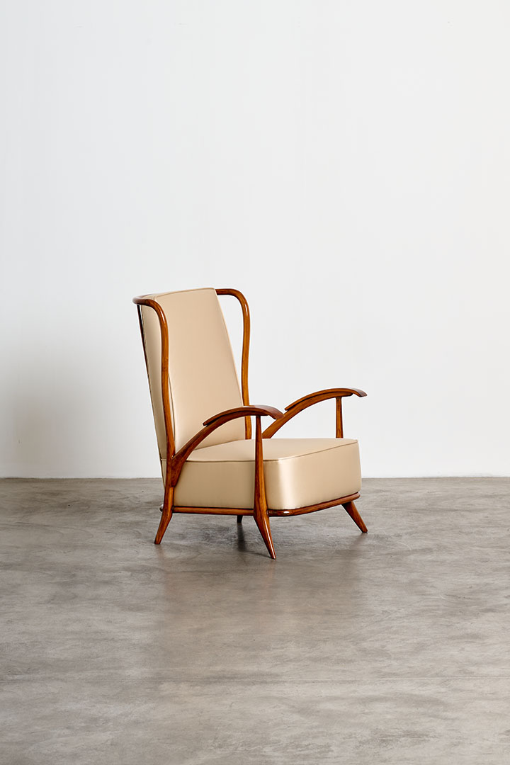 Armchair by Giuseppe Scapinelli