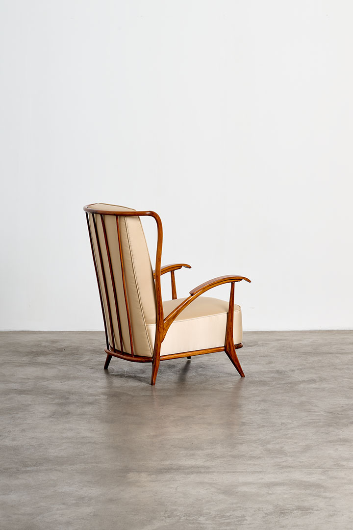 Armchair by Giuseppe Scapinelli