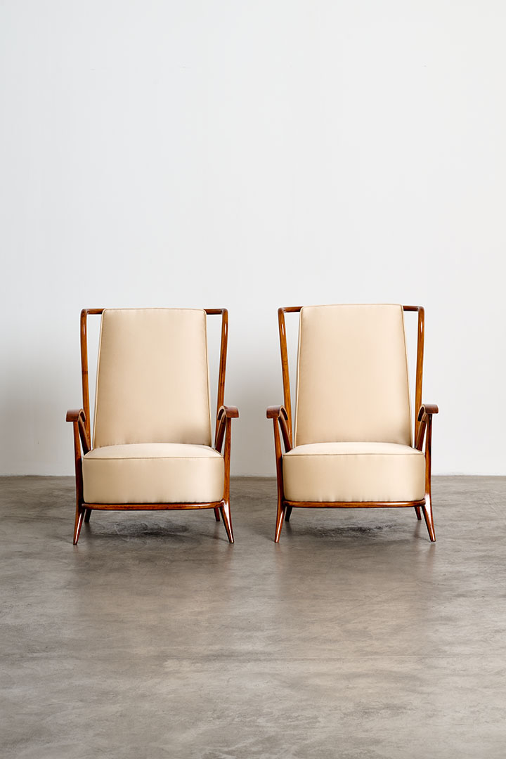 Armchair by Giuseppe Scapinelli