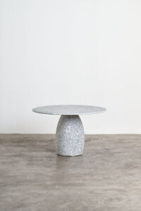 Dining table Sgraffito Round by Andrea Mancuso