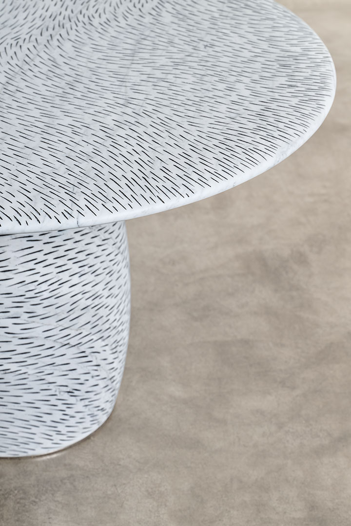 Dining table Sgraffito Round by Andrea Mancuso