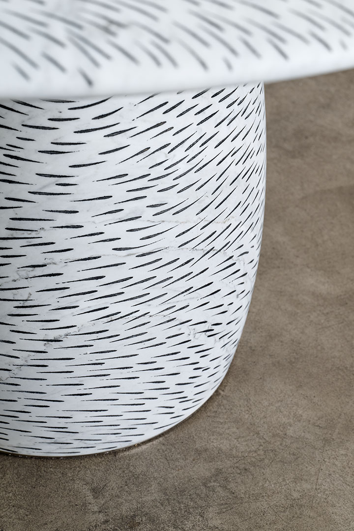Dining table Sgraffito Round by Andrea Mancuso
