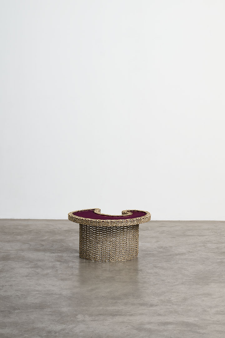 Low table Golfo designed by Allegra Hicks, view 3