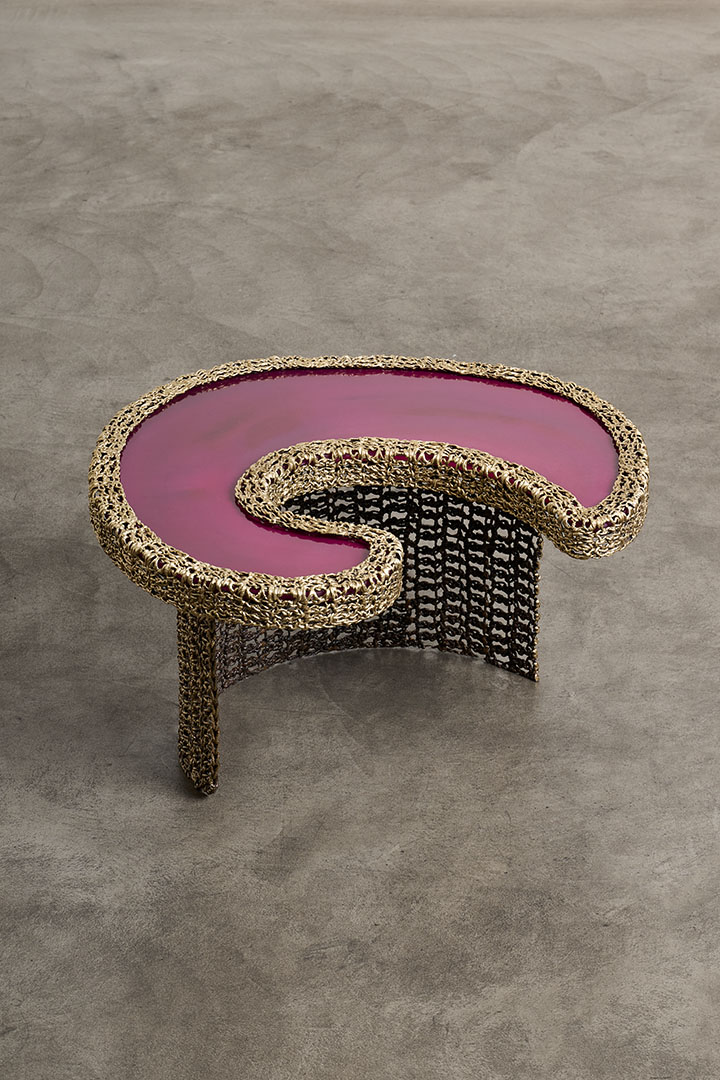 Low table Golfo designed by Allegra Hicks, view 4